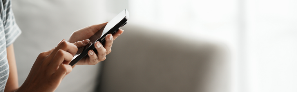 pintererst Seo handy in der Hand